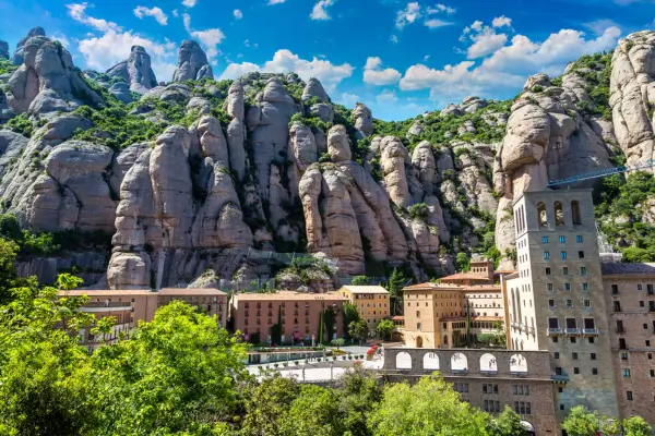 Roteiro Religioso pelos Santuários de Montserrat e Fátima em uma Viagem pela Península Ibérica