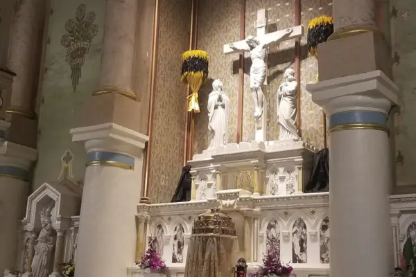 Celebrações de Nossa Senhora da Paz no Havaí e a Riqueza Espiritual Escondida nas Ilhas