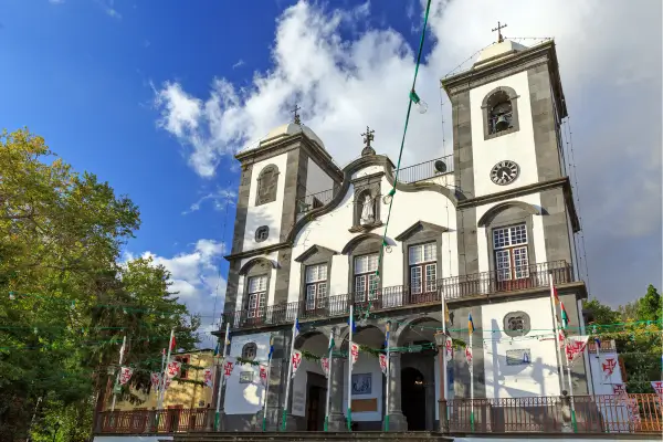 Devoção, Cultura e Verão na Ilha da Madeira Durante as Festividades de Nossa Senhora do Monte