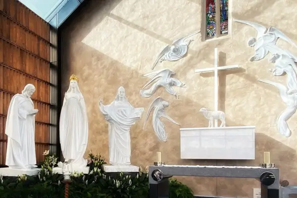 A celebração de Nossa Senhora de Knock e seu impacto na cultura religiosa irlandesa