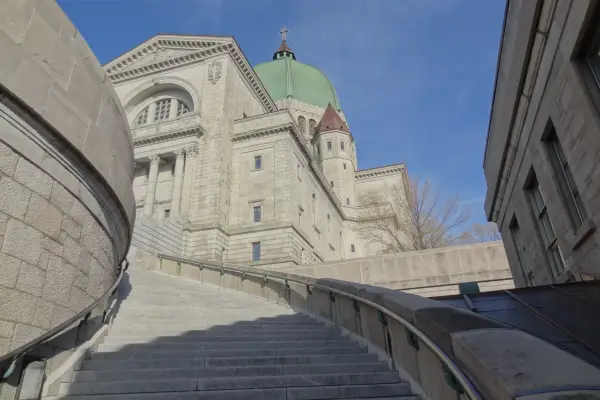 Peregrinação em Grupo para Santuários Marianos no Canadá, com parada no Oratório de São José em Montreal