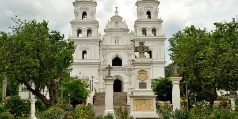  A Festa de Nossa Senhora de Esquipulas na Guatemala e Sua Conexão com a Identidade Centro-Americana